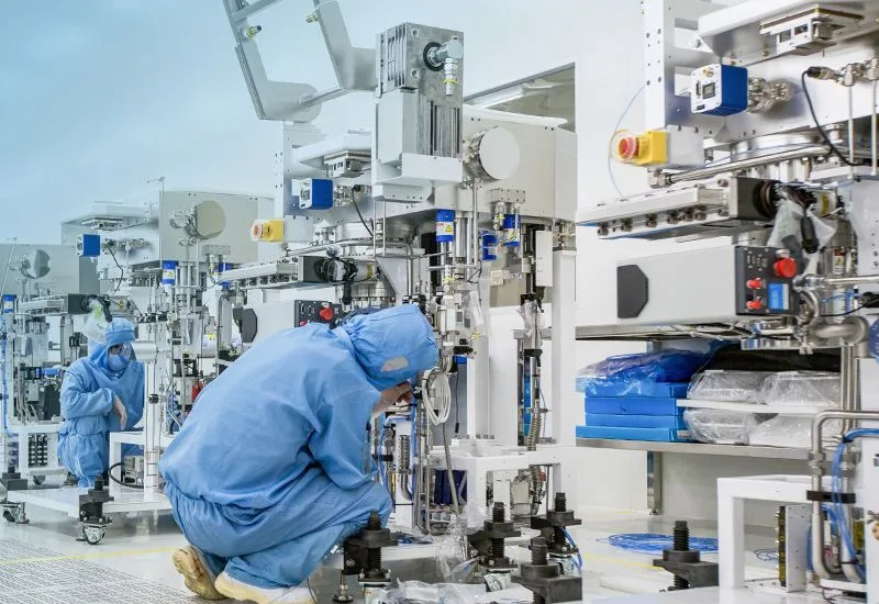 Chinese Firms Expand Presence Among Leading Semiconductor Equipment Suppliers