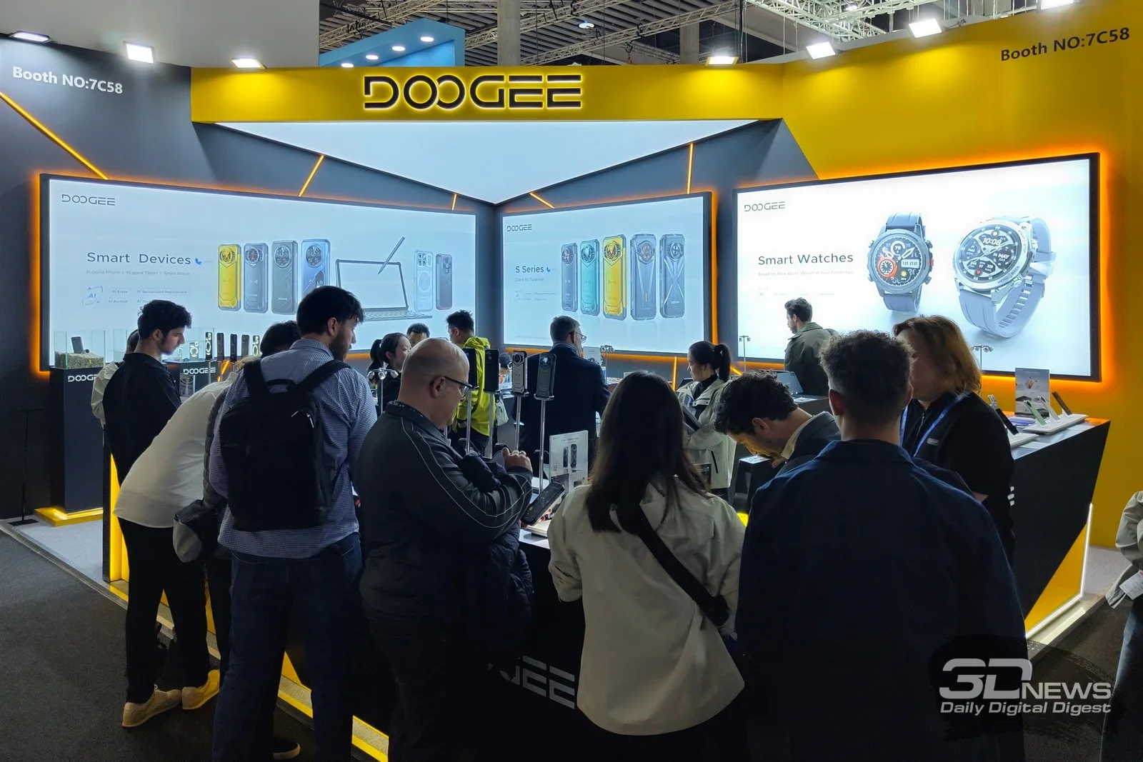 Doogee Unveils New Wearables, Rugged Smartphones, and Visible AI at MWC 2026