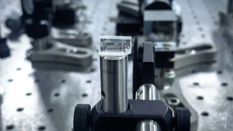 Chinese Researchers Develop Compact Solid-State Laser for Vacuum Ultraviolet Spectrum