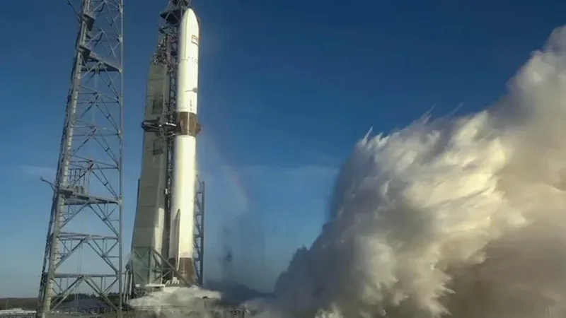 Blue Origin Conducts Static Fire Test of New Glenn Ahead of First Reflight