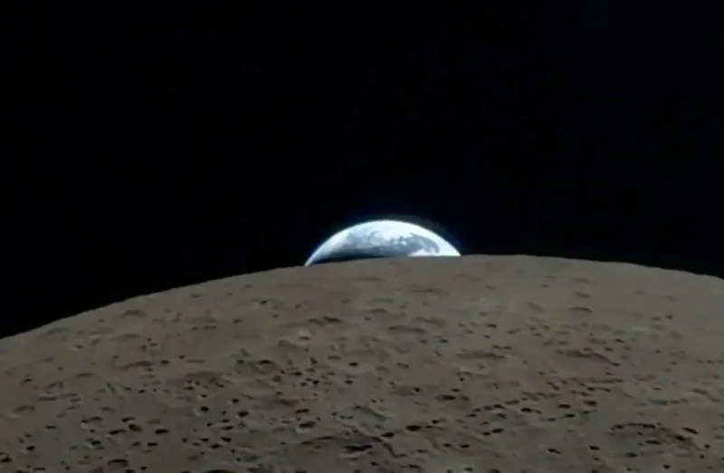 Artemis II Commander Shares Stunning Earthset Video Captured on iPhone 17 Pro Max