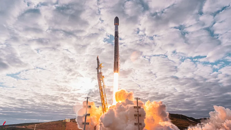 SpaceX Reaches 50 Orbital Launches in Four Months, Deploys 25 Starlink Satellites with Falcon 9