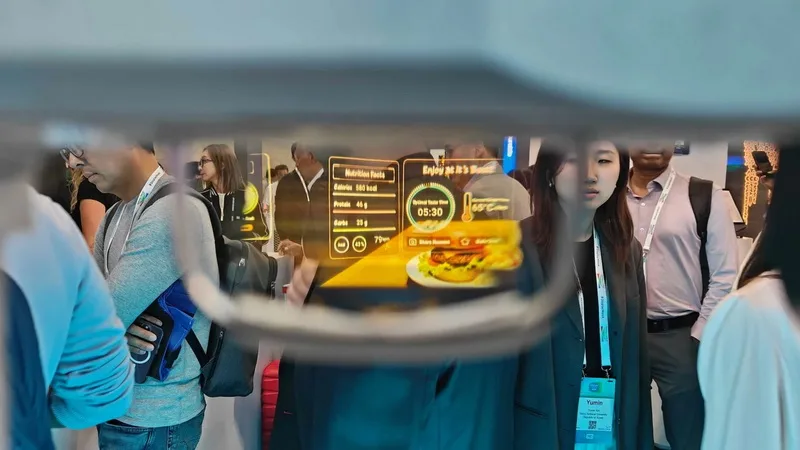 Samsung Display Unveils Micro-OLED Lenses for Smart Glasses Capable of Semi-Transparent Video Playback