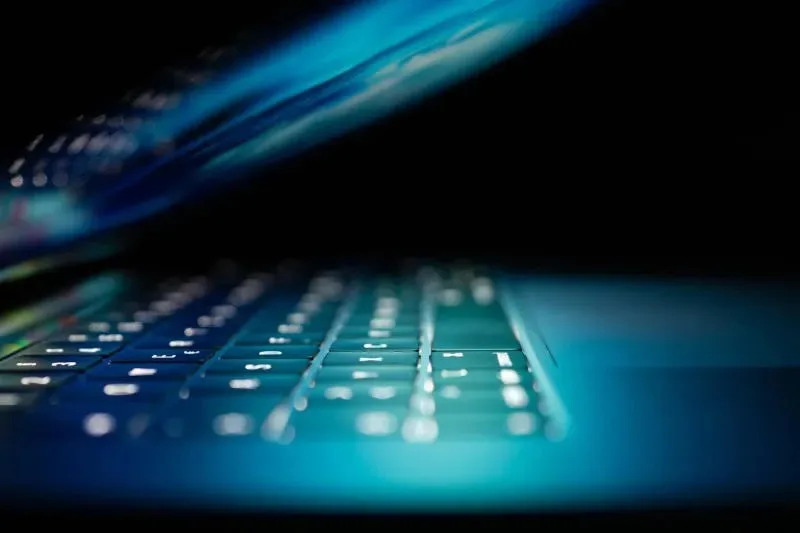 Iranian Hackers Exploit ChatGPT and Gemini for Cyber Warfare