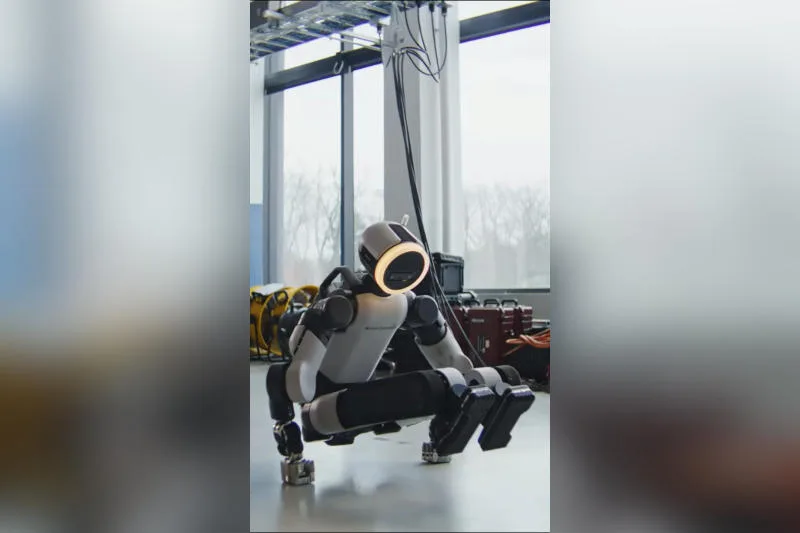 Boston Dynamics’ Production-Ready Atlas Robot Performs Advanced Gymnastic Move