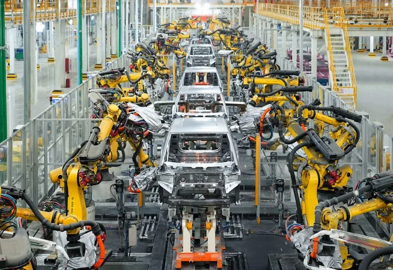 Chinese Automaker BYD Seeks to Acquire Part of Volkswagen’s Iconic Dresden Glass Factory