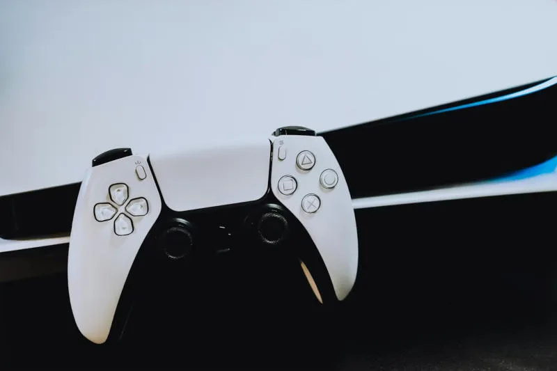 DIY Raspberry Pi Pico Adapter Unlocks Full PlayStation DualSense Features on PC