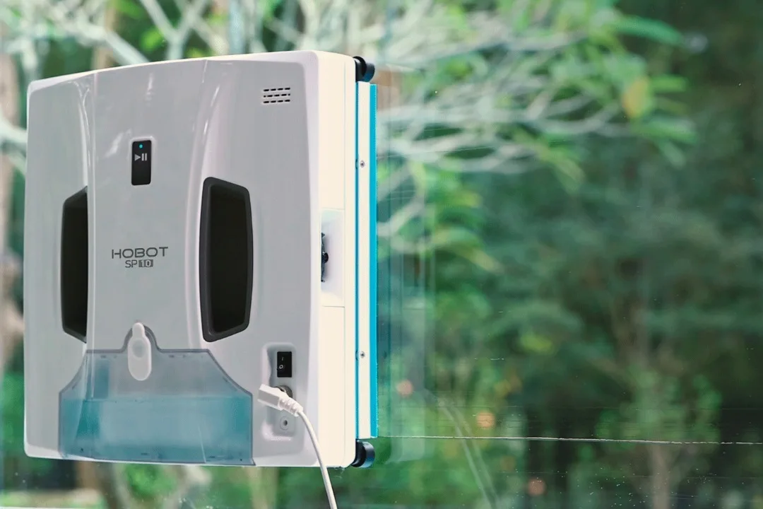 Hobot Introduces SP10 Window-Cleaning Robot with Innovative Moving Scrapers