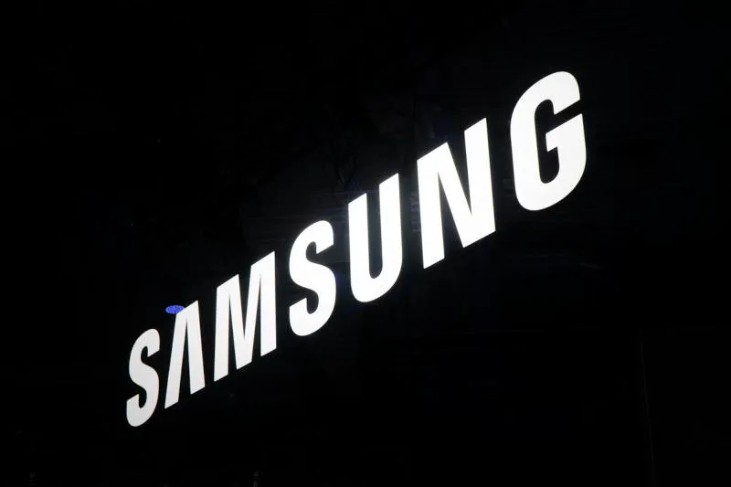 Samsung Unveils World’s First 900-Layer 3D NAND Flash Chip Prototype